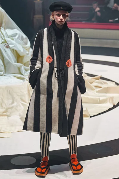 Look 26